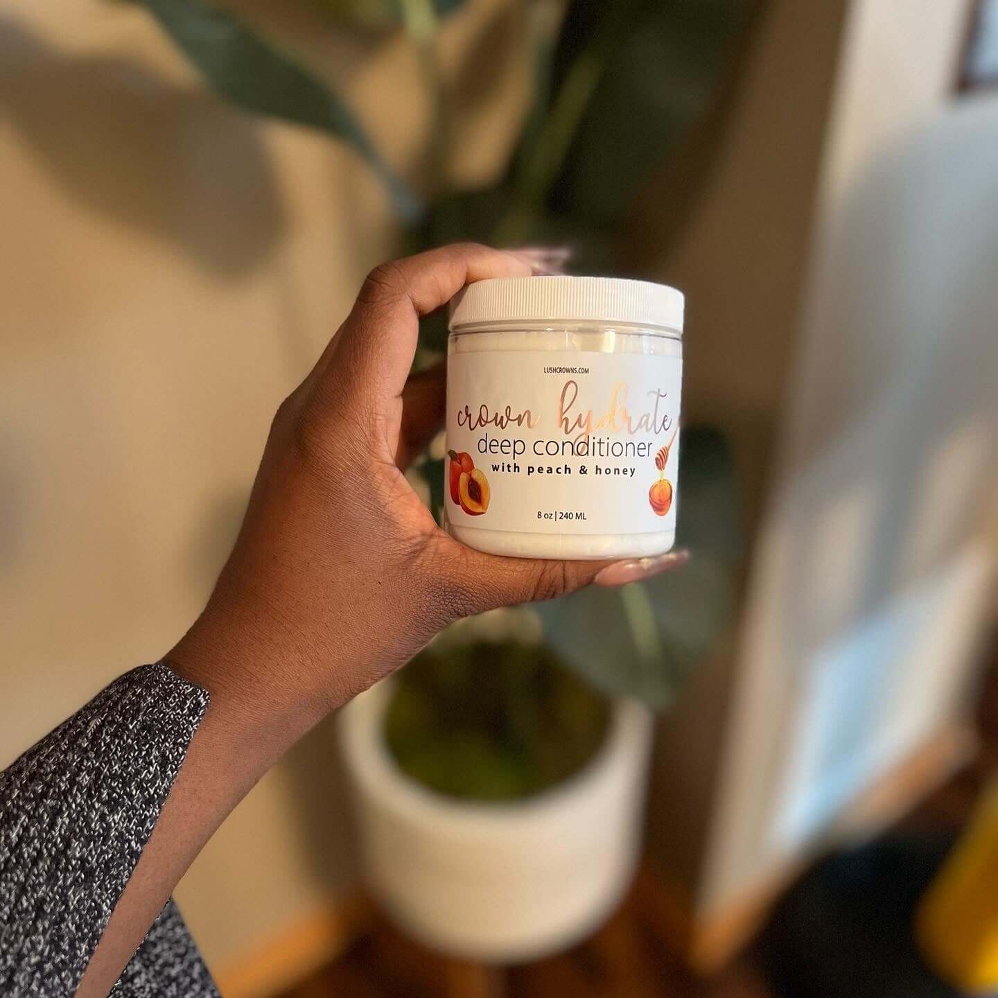 Crown Hydrate Deep Conditioner
