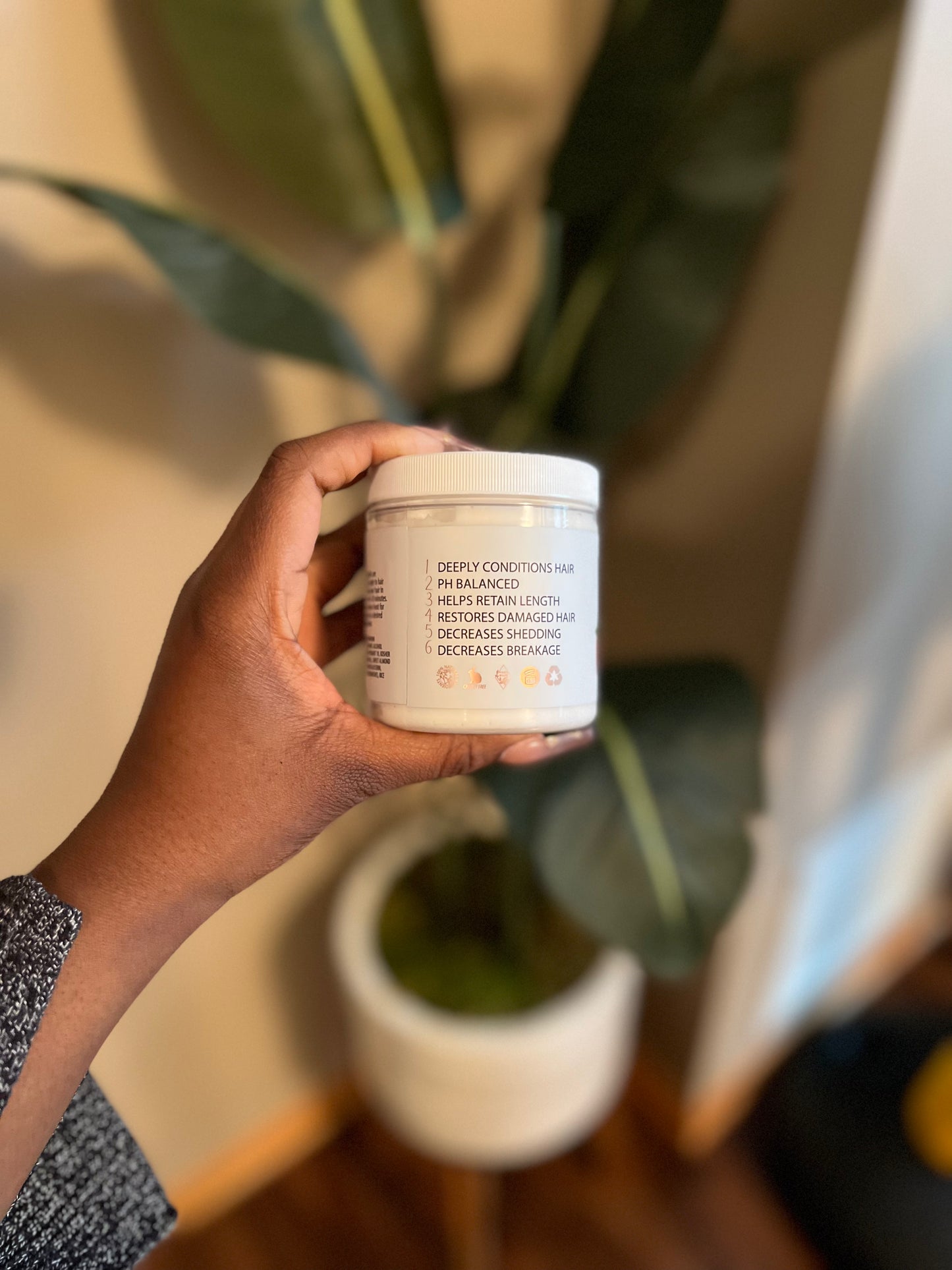 Crown Hydrate Deep Conditioner